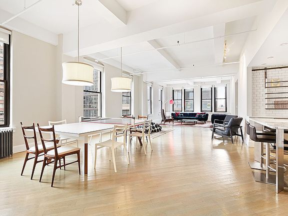 2nd image of 108 W 25th St Floor 11