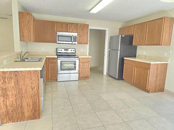 4th image of 618 Windrose Dr