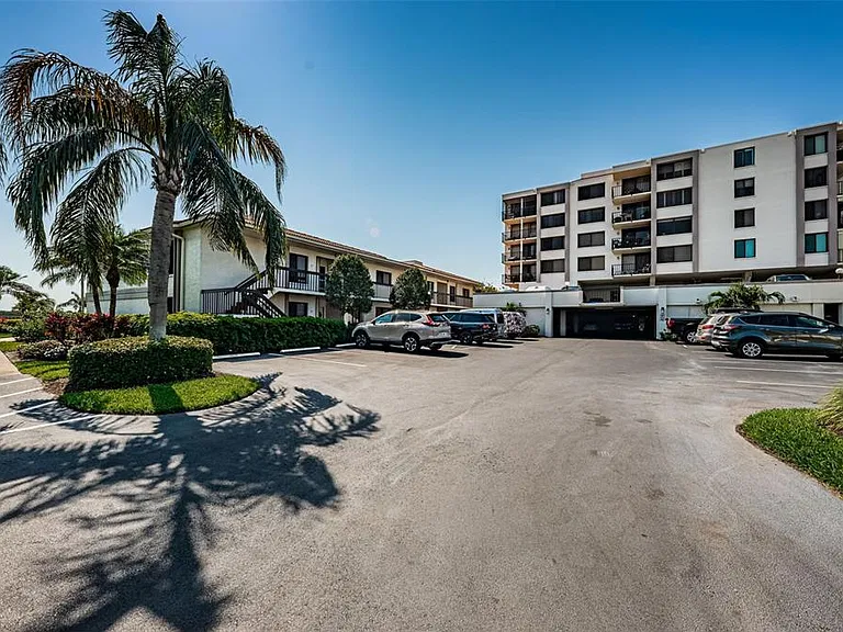 6295 Bahia Del Mar Cir #405 — Photo 28