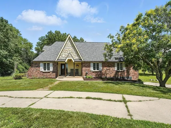16215 Rae Lee Dr, Kearney, MO 64060