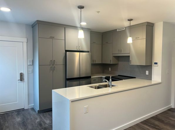 106 Grove St #2A