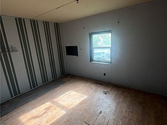 11th image of 139 Dakota Dr