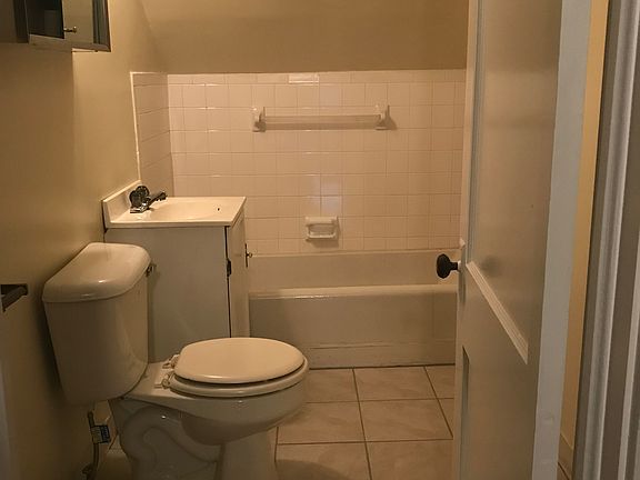 2nd image of 209 Lemont Ct