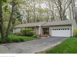 5 Oakwood Rd, Cape Elizabeth, ME 04107