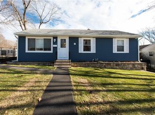 25 Miller Dr, West Warwick, RI 02893