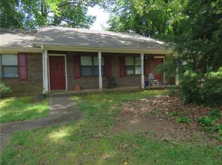 143 Kimberly Way SW, Marietta, GA 30064