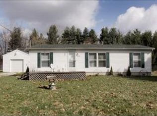12202 Bair Lake St, Jones, MI 49061
