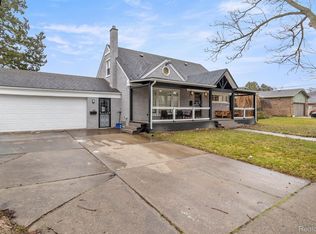 25333 Ramey St, Dearborn Heights, MI 48127