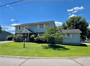 121 Allen Ct, Tornado, WV 25202