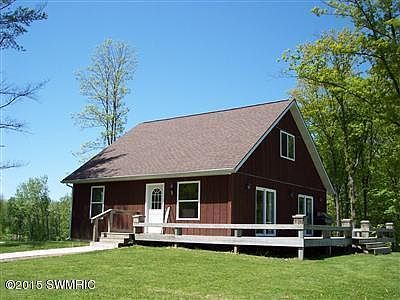 5th image of 2571 Harold Dr