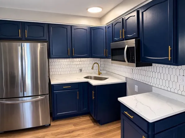 6707 Laverne Ave, Parma, OH 44129