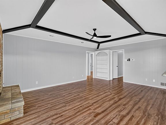 5th image of 10524 Ravenscroft Dr