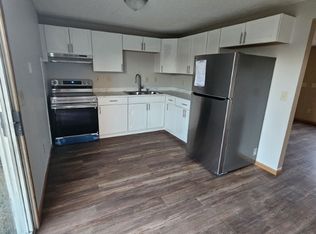 4883 River Trail Ct, Columbus, OH 43228
