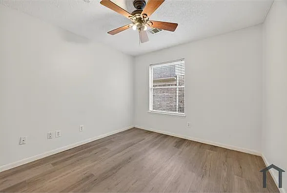 1035 Cascade Creek Dr — Photo 23
