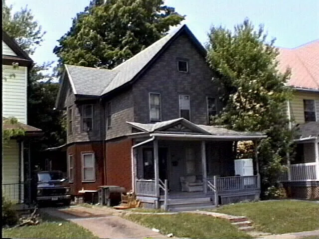 45 Chamberlain St