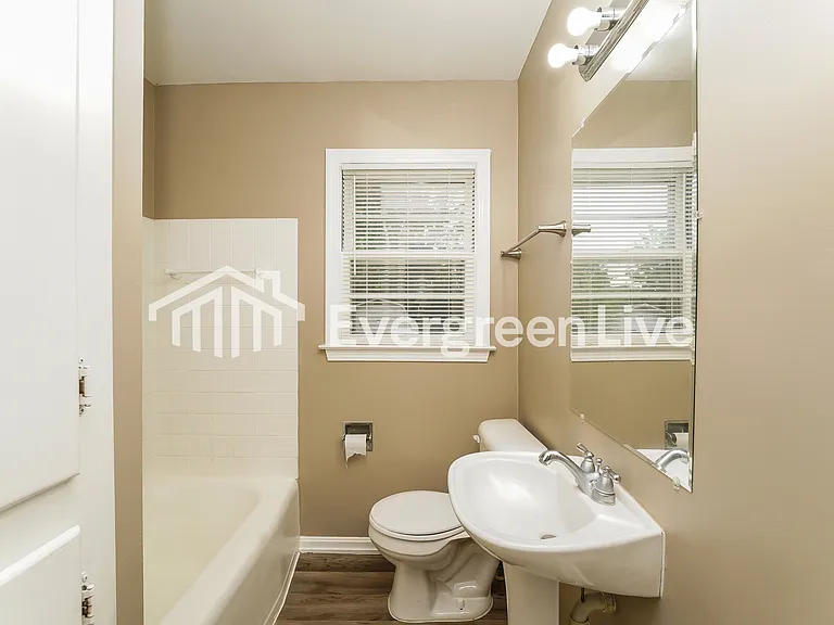 123 E Rosewood Ave — Photo 11