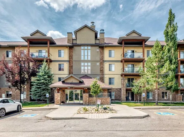 92 W Crystal Shores Rd #3102, Okotoks, AB T1S 2M8