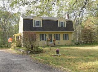 431 Perry Hill Rd, Coventry, RI 02816