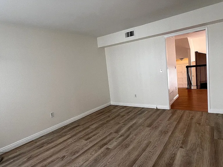 598 W Huntington Dr #K — Photo 12