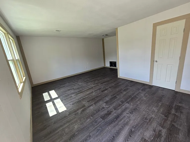 3358 SE Irvingham St — Photo 7