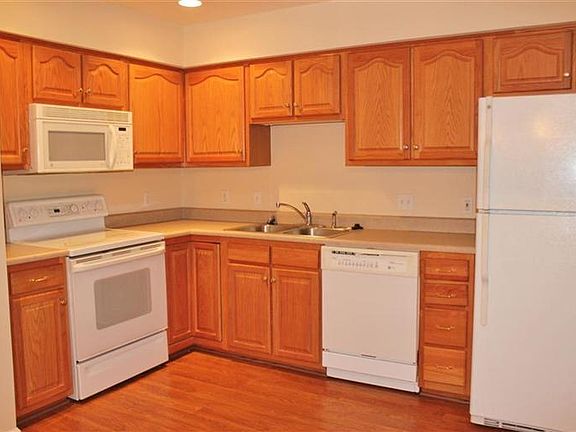 5th image of 3960 Olde Savannah Dr APT 6