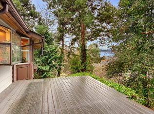 16115 N Meadowdale Rd, Edmonds, WA 98026