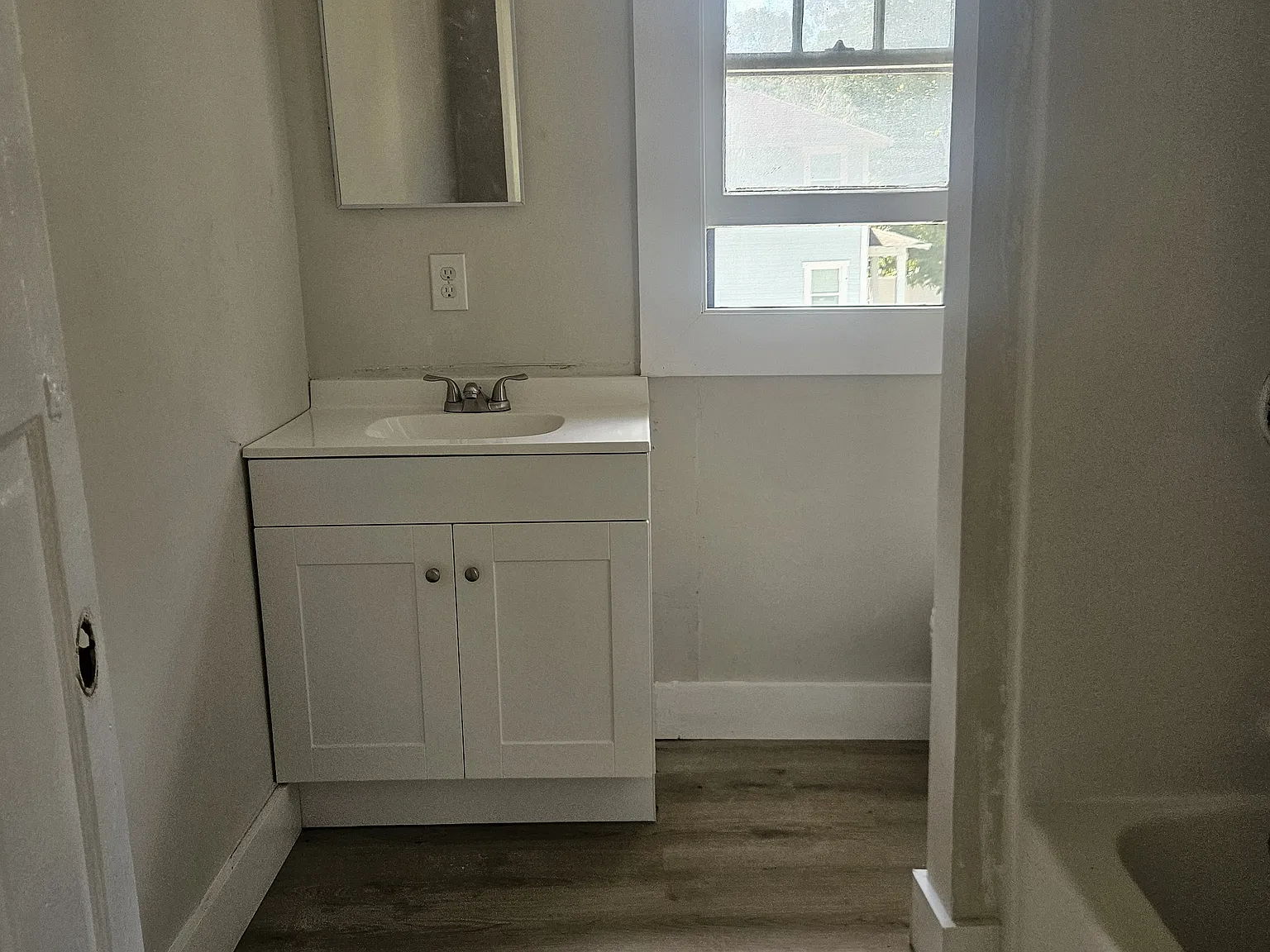 2 bed, 700 sqft, $1,550 — Photo 4