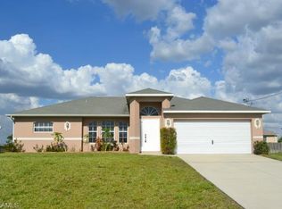 517 NW 18th Pl, Cape Coral, FL 33993