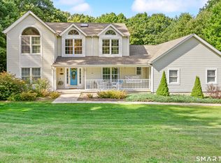 14 Diamond Rock Rd, Wolcott, CT 06716