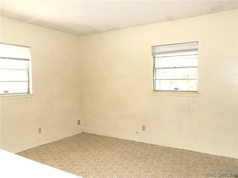 9381 S Istachatta Rd — Photo 7