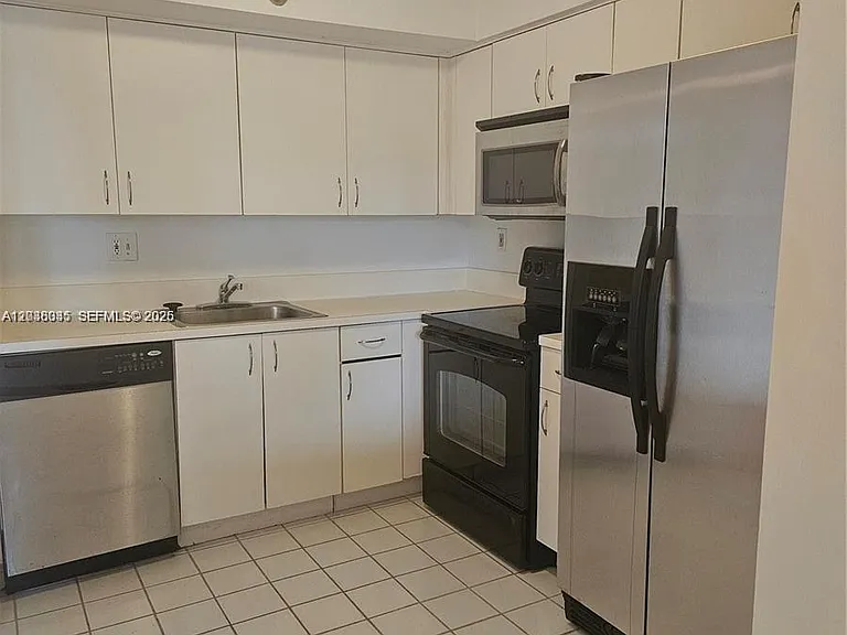 3300 NE 191st St #410 — Photo 23