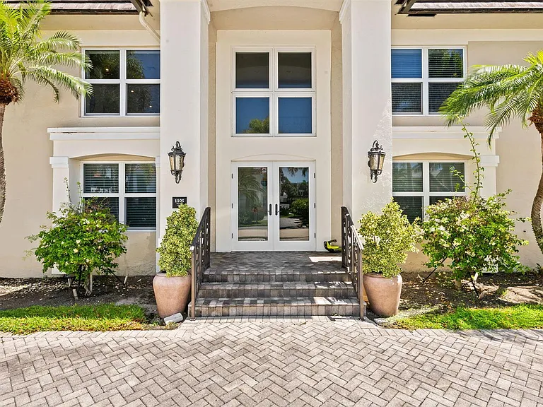 1105 Bel Air Dr #C — Photo 25