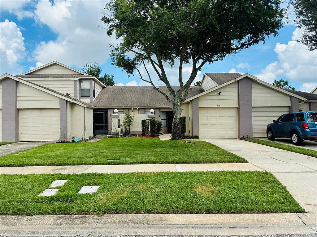 2 bed, 2.0 bath, 1012 sqft, $2,100 — Photo 2