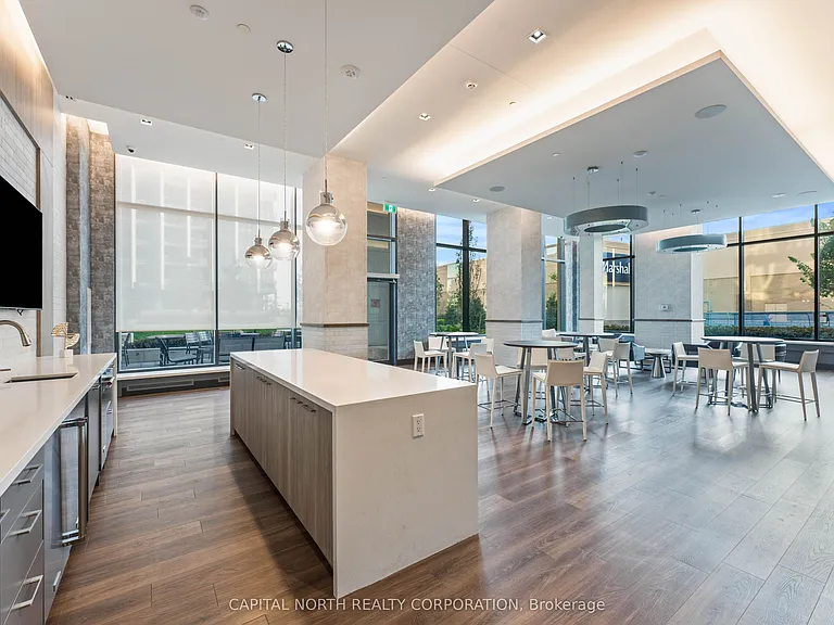 9000 Jane St #2022 — Photo 16