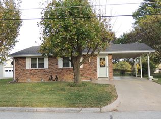 18 Sunrise Dr, Boonville, MO 65233