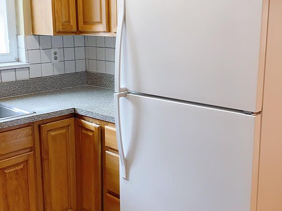 5th image of 3035 Bruner Ave #3