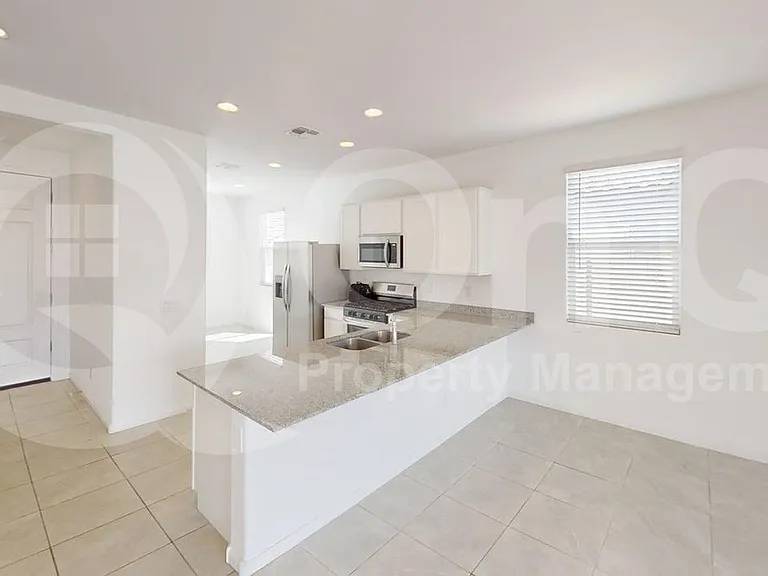 36400 W Mediterranean Way — Photo 3