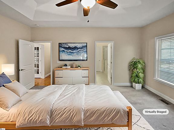4th image of 710 Mosswood Ln