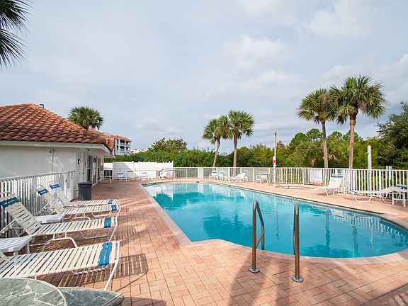 2nd image of 768 Lago Dr Unit 401