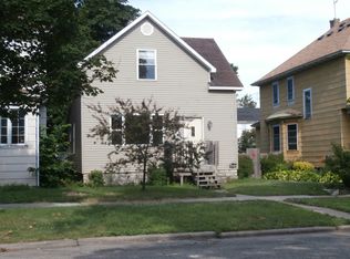308 S 8th St, Escanaba, MI 49829