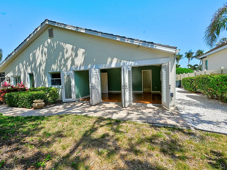 606 Owl Way — Photo 40