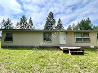 22 Ward Ln, Sagle, ID 83860