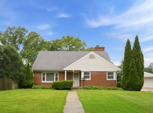 114 N Lancaster St, Mount Prospect, IL 60056