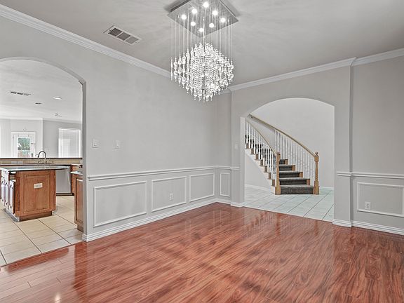5th image of 1309 Greenway Park Dr
