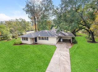 10464 S Riveroaks Dr, Baton Rouge, LA 70815