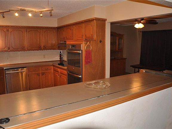 4th image of 107 Kimberling Dr