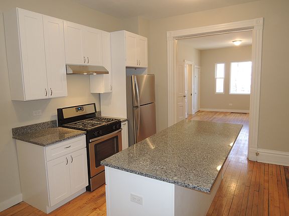 5th image of 2154 N Maplewood Ave APT 1F