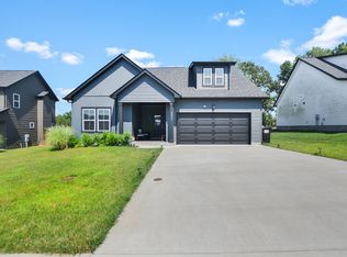2437 Bucklin Dr, Clarksville, TN 37042