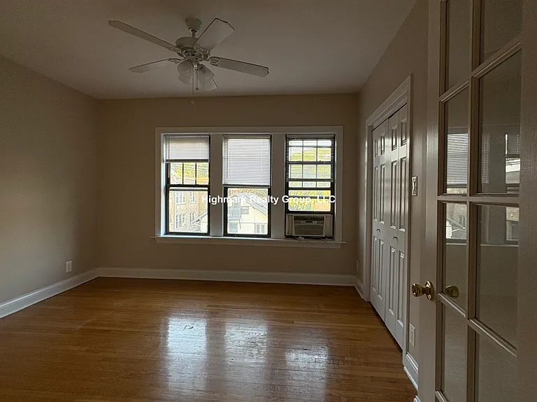 927 Forest Ave #4N — Photo 6
