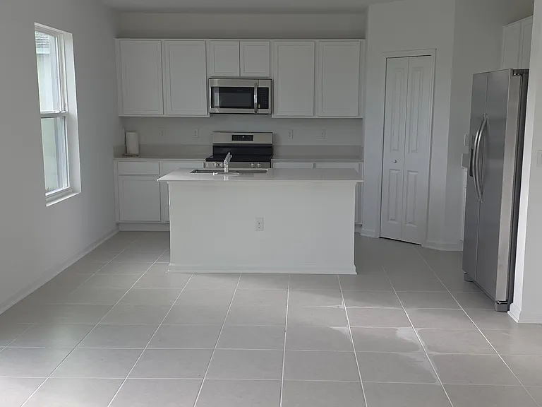 1326 Belle Isle Ln — Photo 8